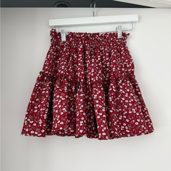SHEIN Red Floral Crop Top & Skirt Set - Picture 4 of 9